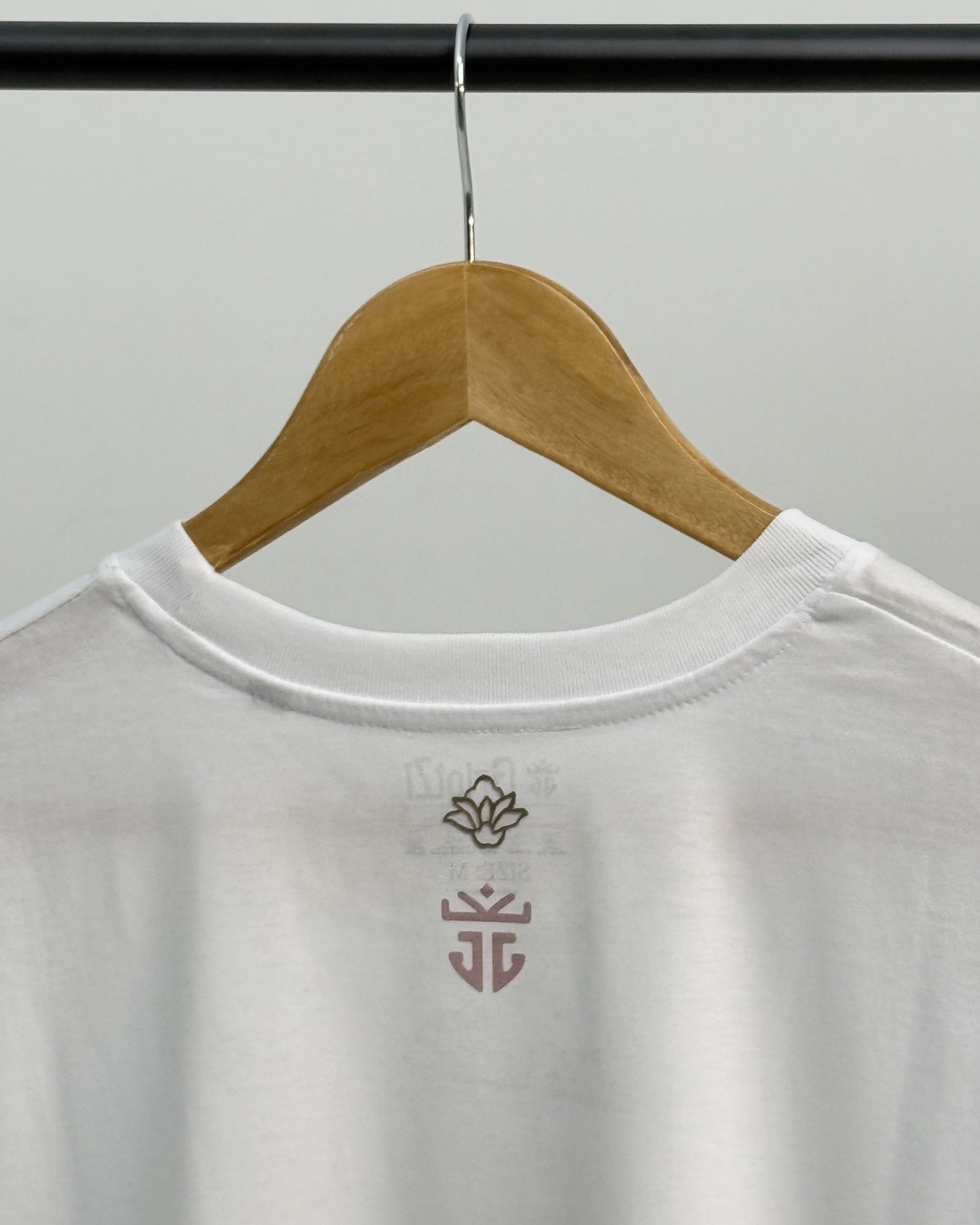 Tale #4 - Salty Flora Tee Women